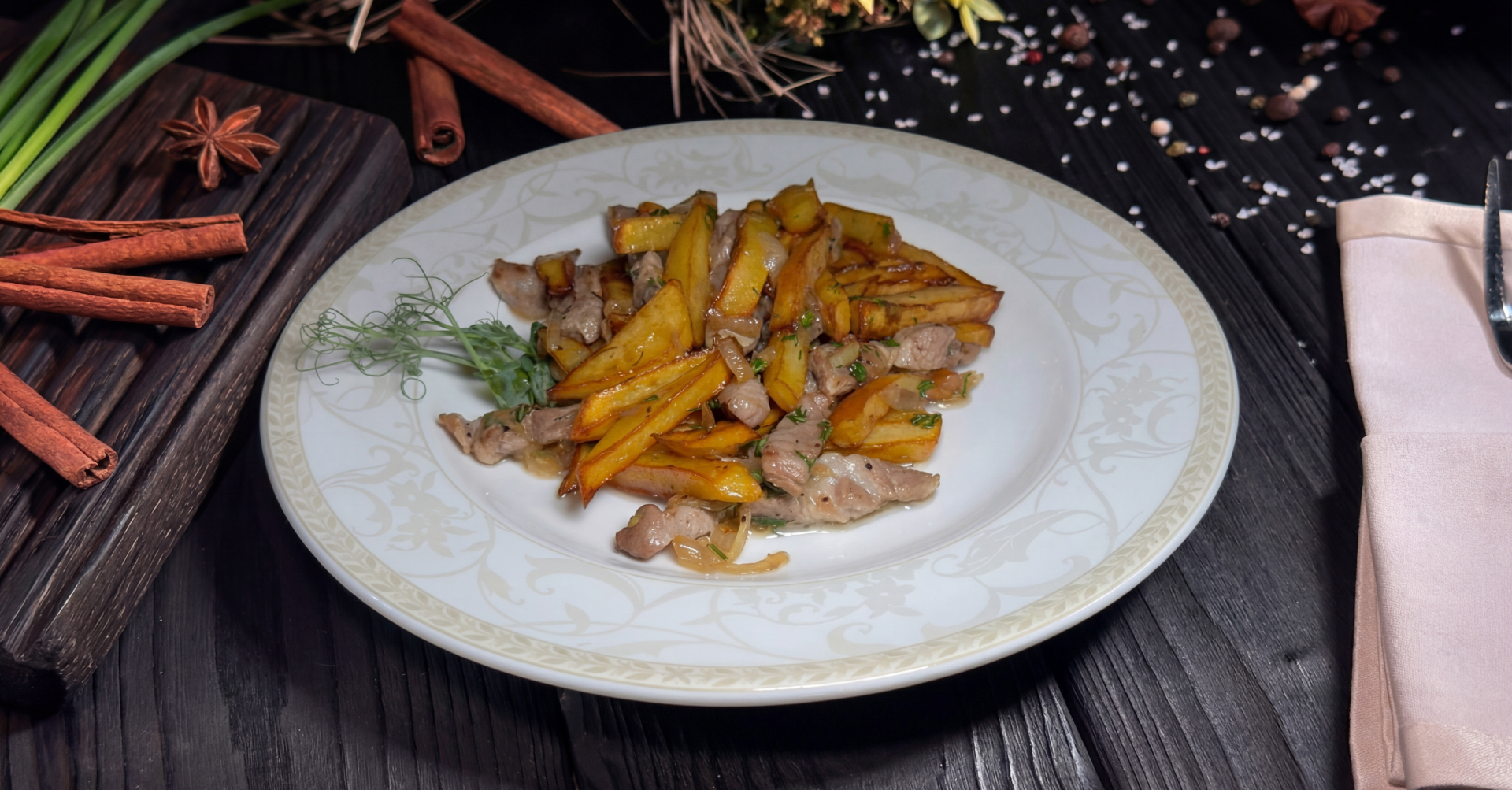Картофель жареный по-домашнему с мясом